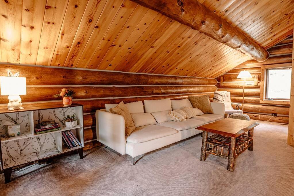 הוילה ליונס Classic Log Cabin Near Rocky Mountain National Park And Near Skiing מראה חיצוני תמונה