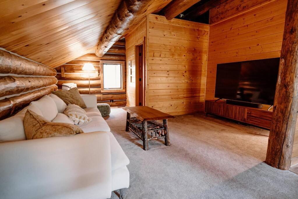 הוילה ליונס Classic Log Cabin Near Rocky Mountain National Park And Near Skiing מראה חיצוני תמונה