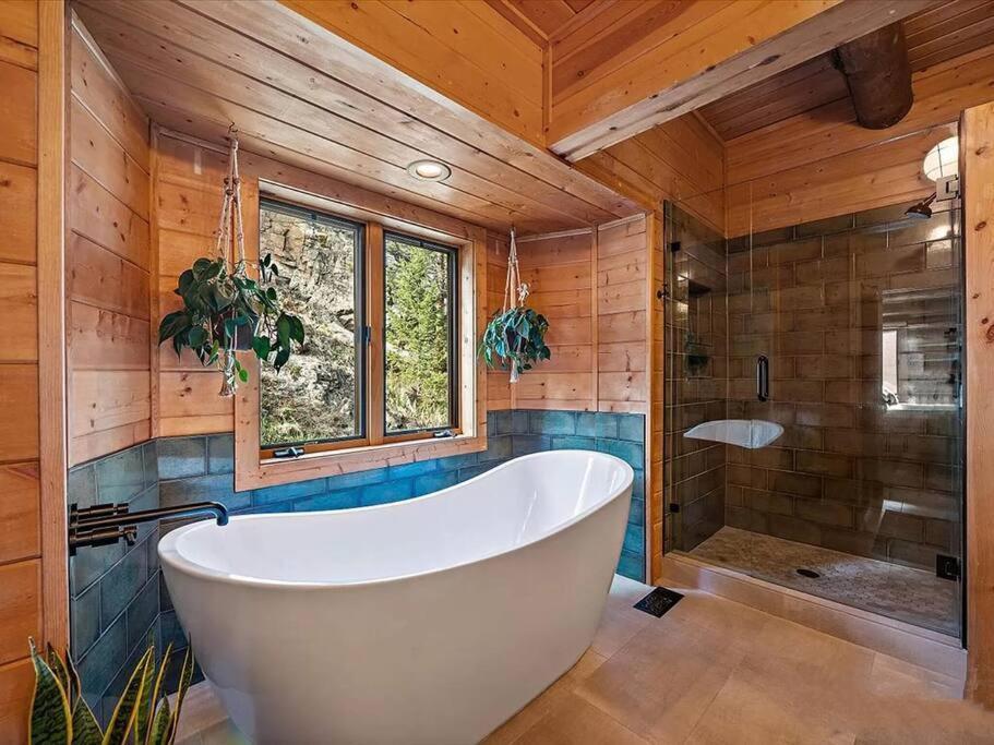 הוילה ליונס Classic Log Cabin Near Rocky Mountain National Park And Near Skiing מראה חיצוני תמונה