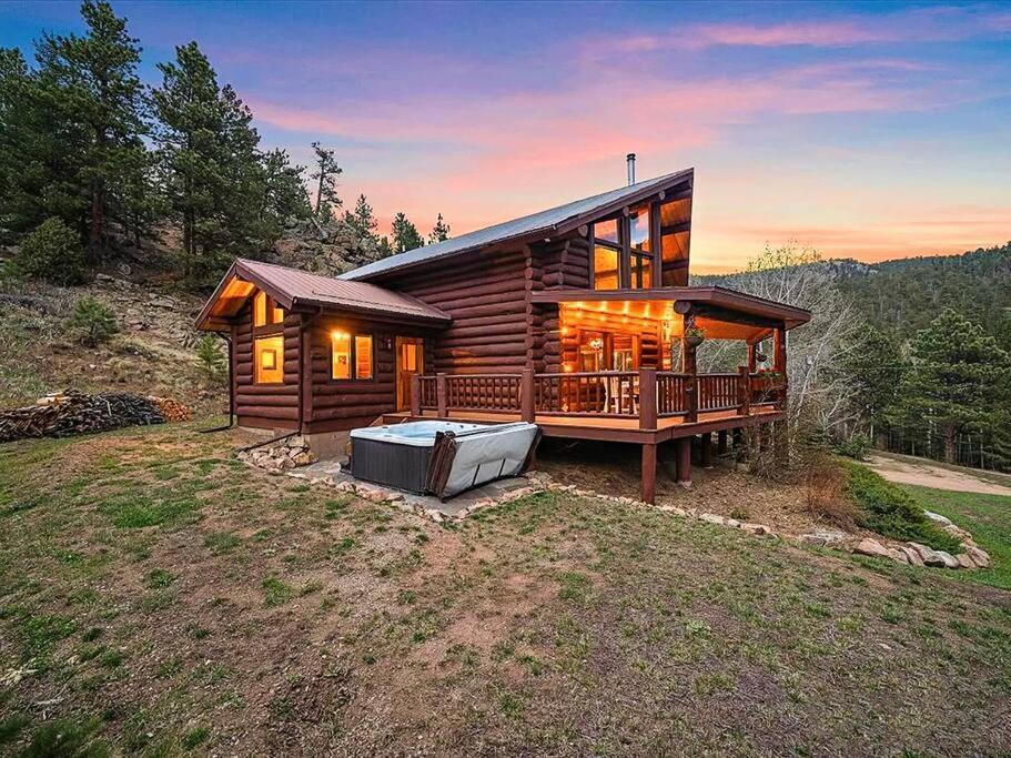 הוילה ליונס Classic Log Cabin Near Rocky Mountain National Park And Near Skiing מראה חיצוני תמונה
