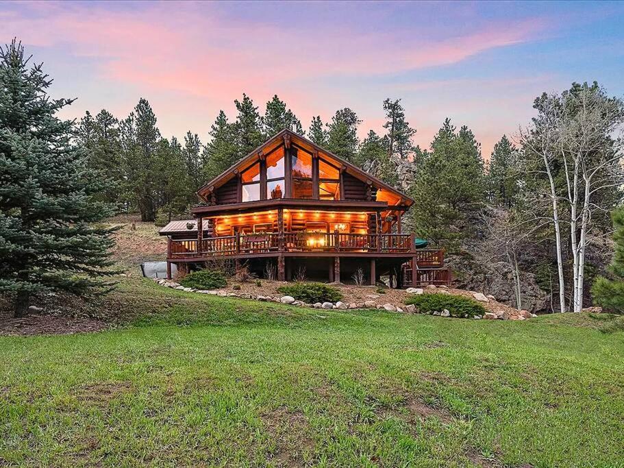 הוילה ליונס Classic Log Cabin Near Rocky Mountain National Park And Near Skiing מראה חיצוני תמונה