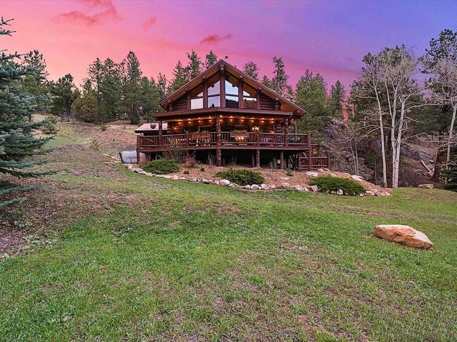 הוילה ליונס Classic Log Cabin Near Rocky Mountain National Park And Near Skiing מראה חיצוני תמונה